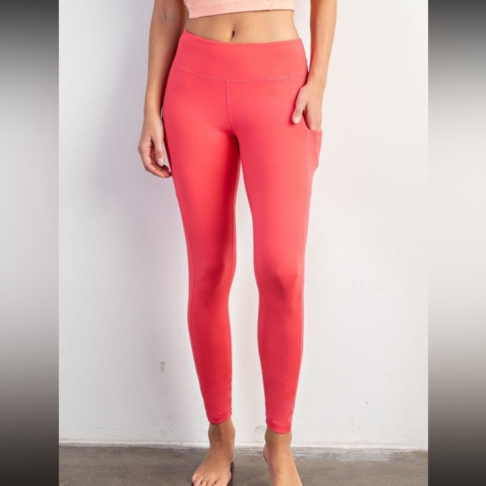 🦩NWT Rae Mode leggings